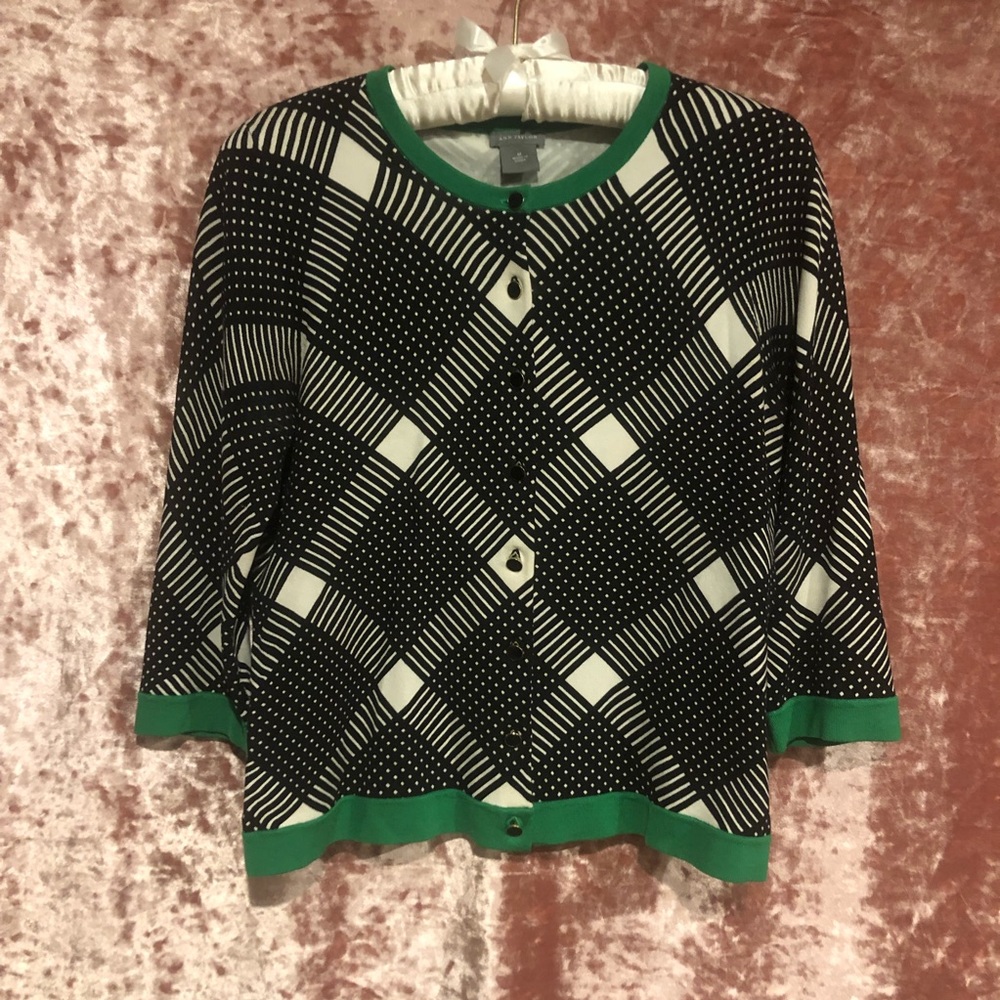 SALE 🎀 ANN TAYLOR CARDIGAN SZ M